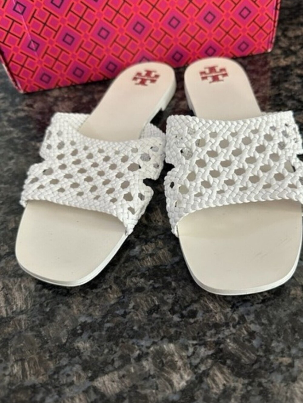 NWOT Tory Burch White Woven Slide Sandals - Picture 3 of 4